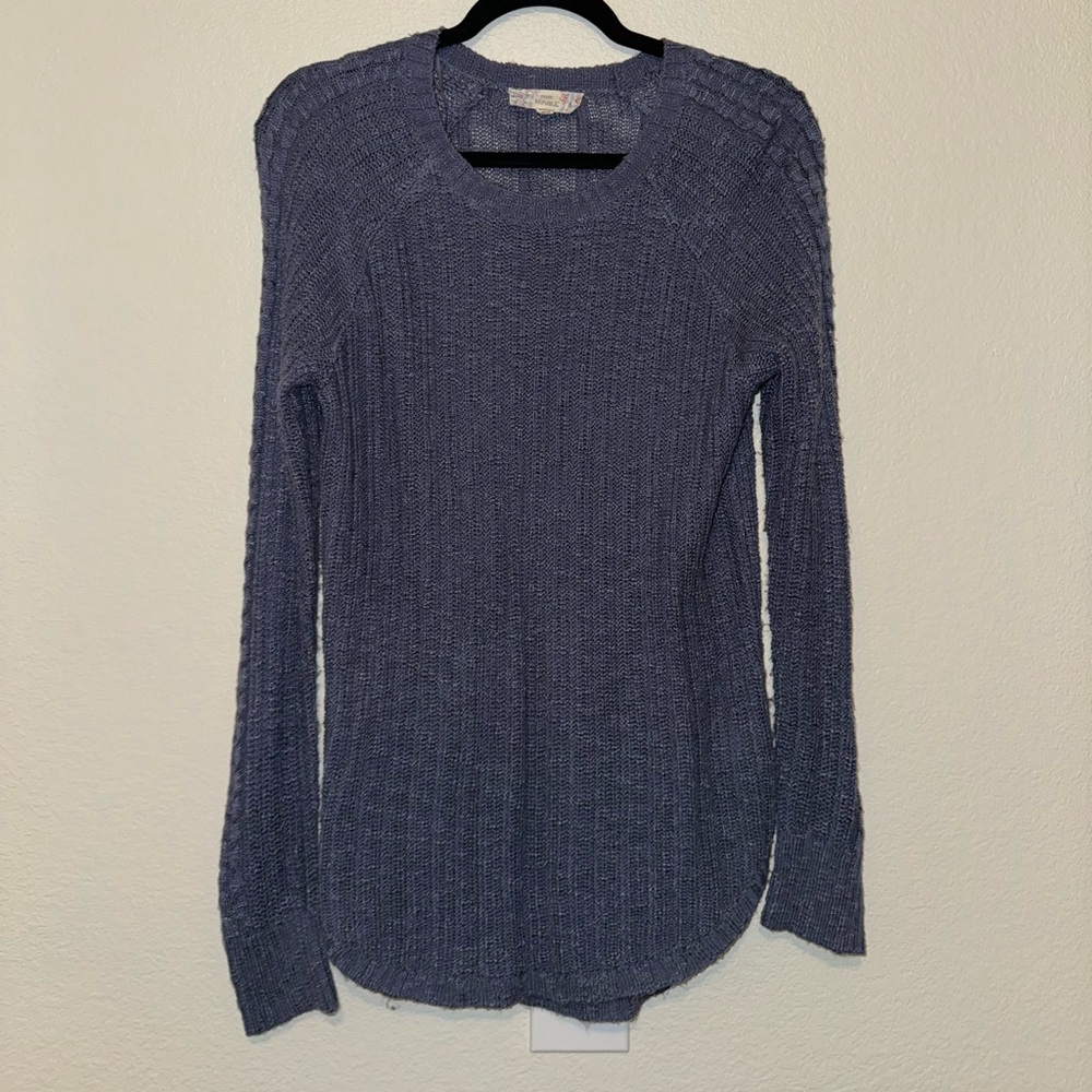 Blue thin knit sweater